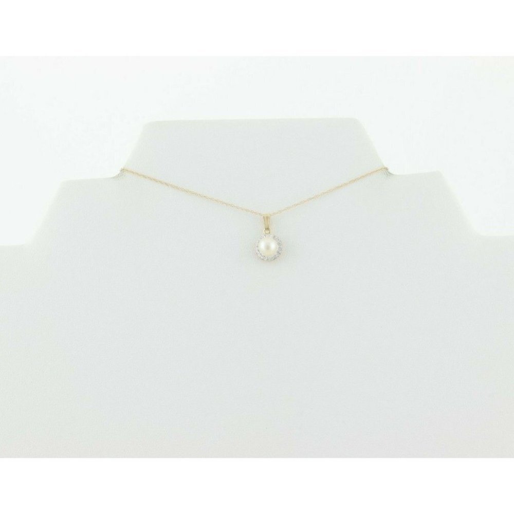10k Yellow Gold Freshwater Pearl & Crystal Halo Necklace 18 inch chain - Picture 6 of 8